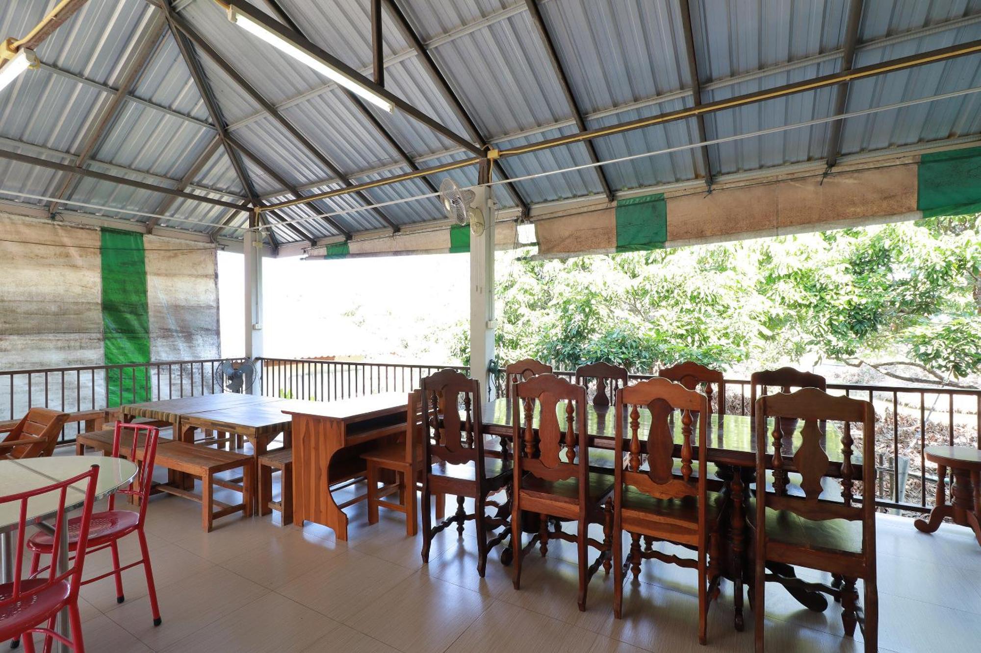 OYO 553 Kongsup Resort Lamphun Eksteriør bilde